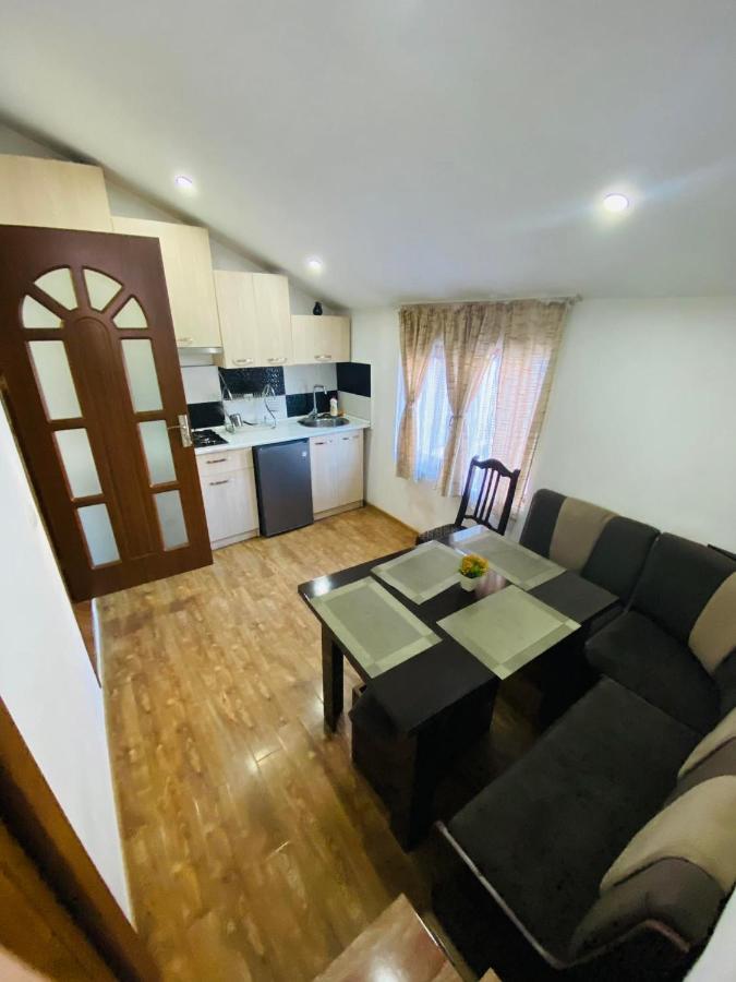 Guest House Khatuna Borjomi Bagian luar foto