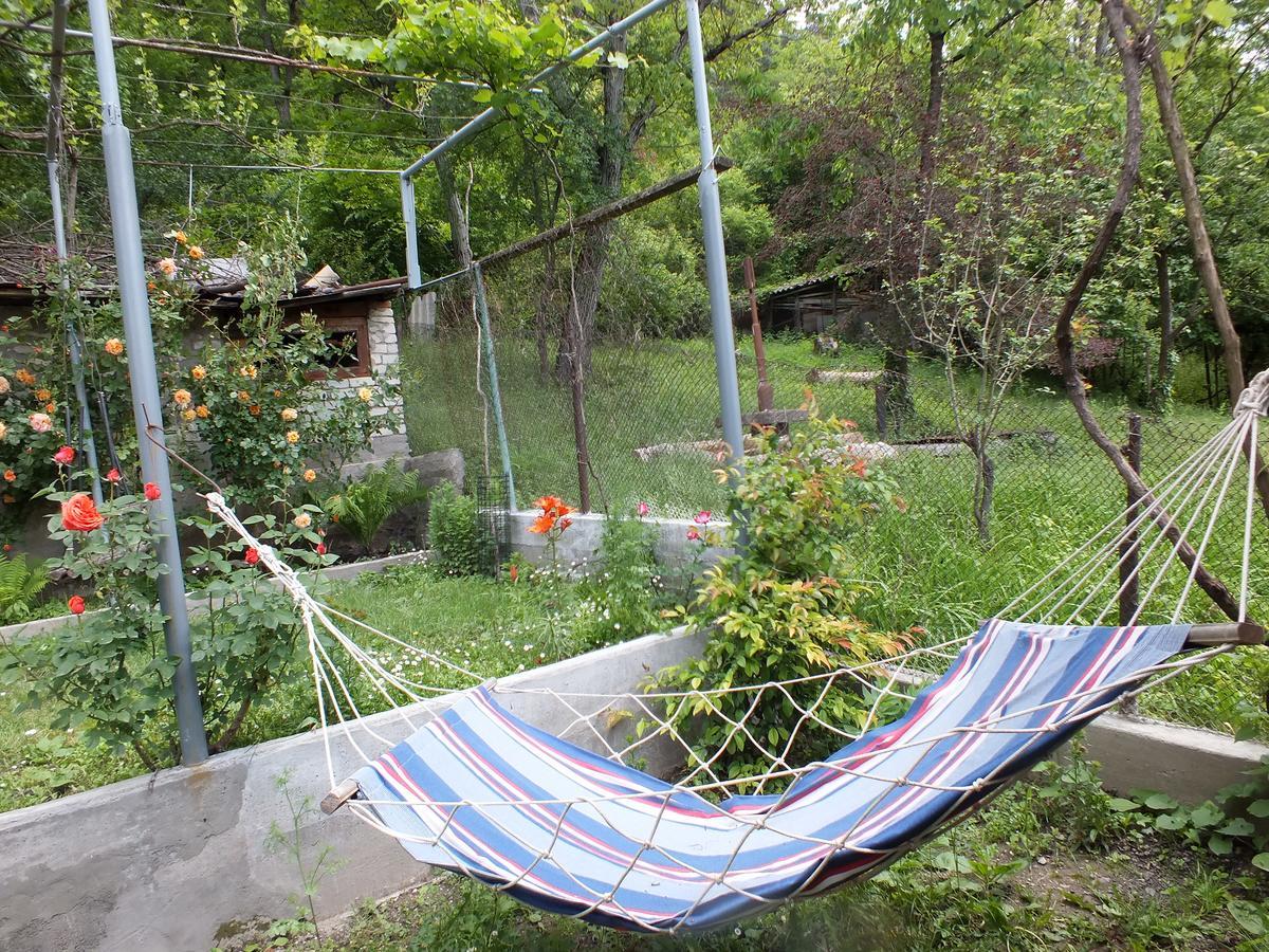 Guest House Khatuna Borjomi Bagian luar foto