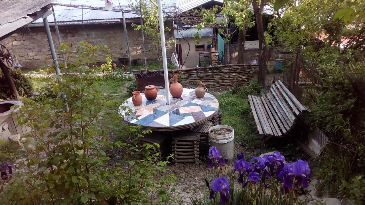 Guest House Khatuna Borjomi Bagian luar foto
