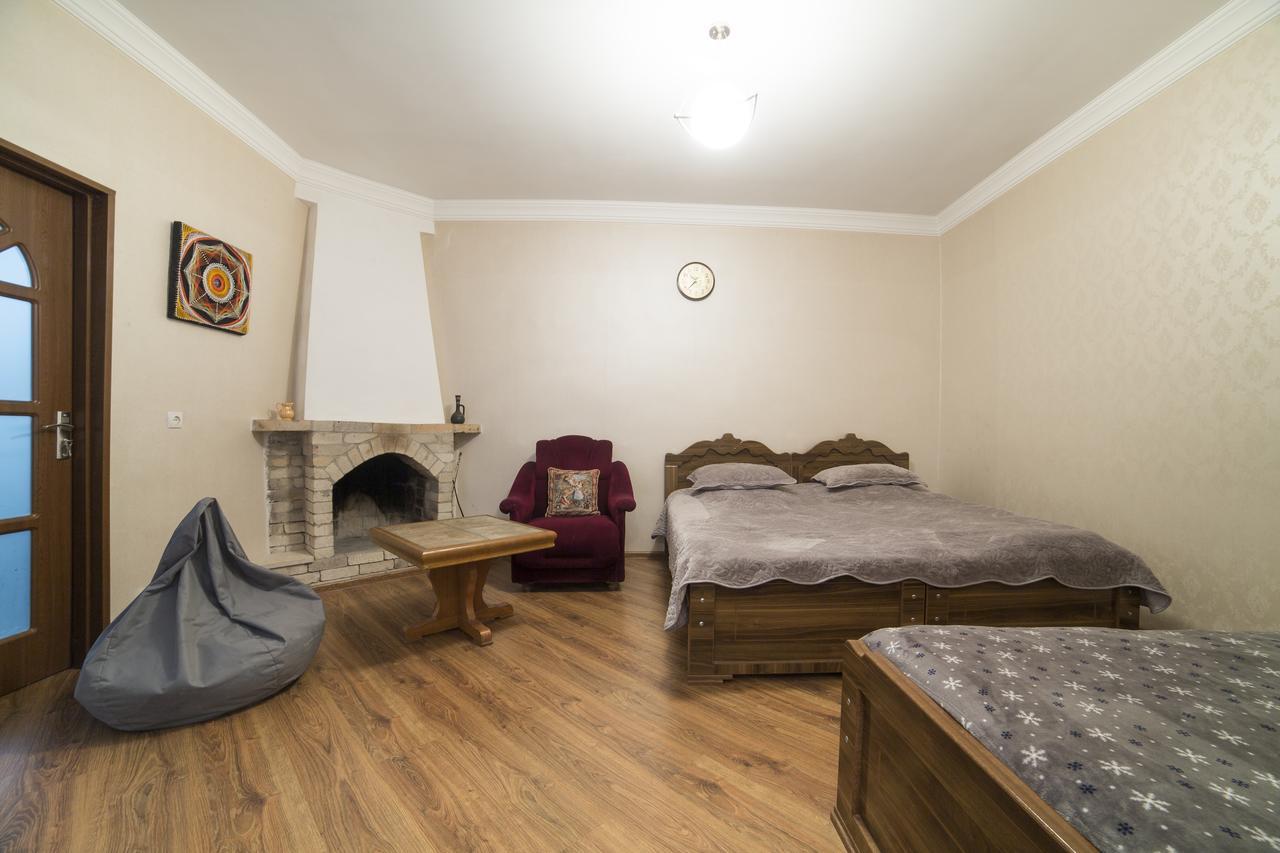 Guest House Khatuna Borjomi Bagian luar foto